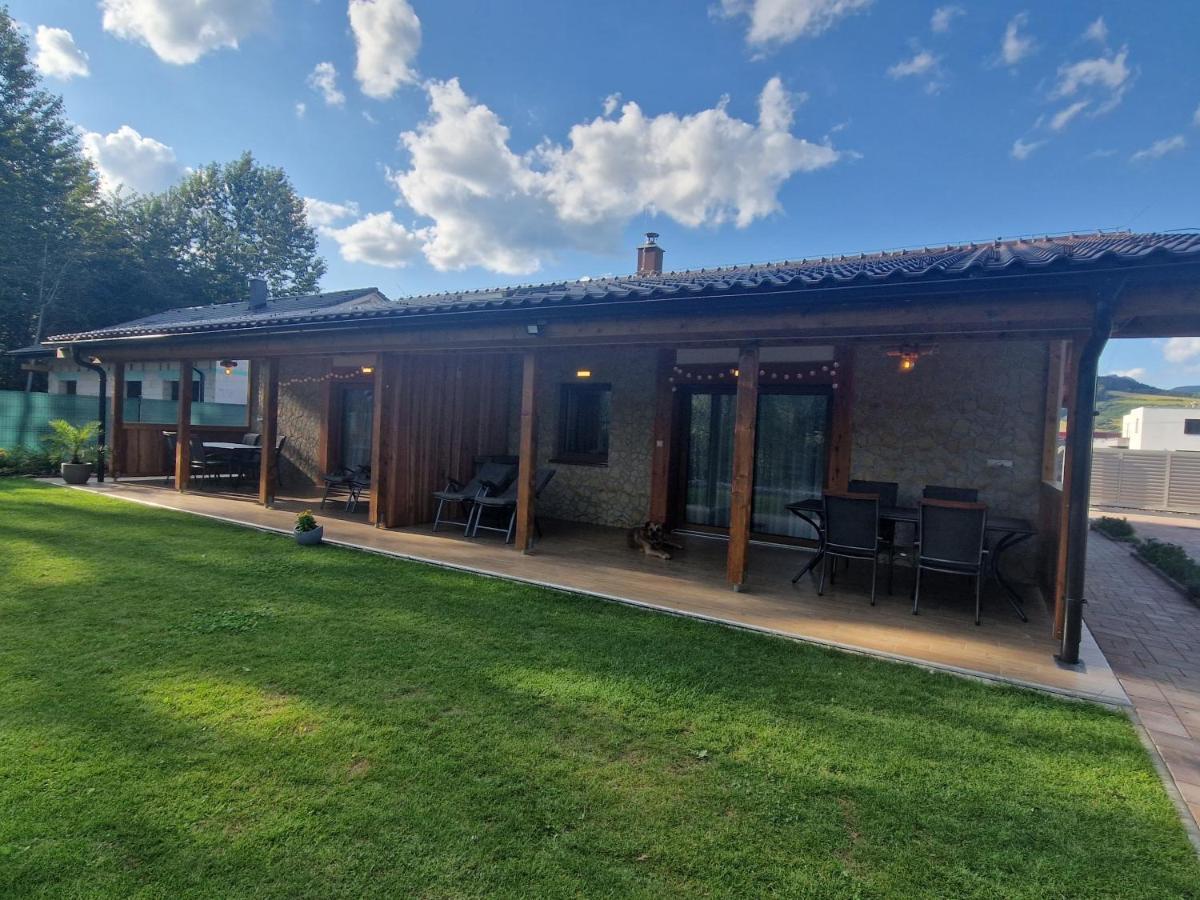 Bešeňová Villa Garden מראה חיצוני תמונה