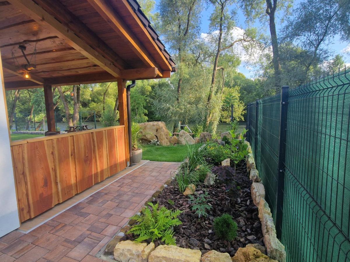 Bešeňová Villa Garden מראה חיצוני תמונה