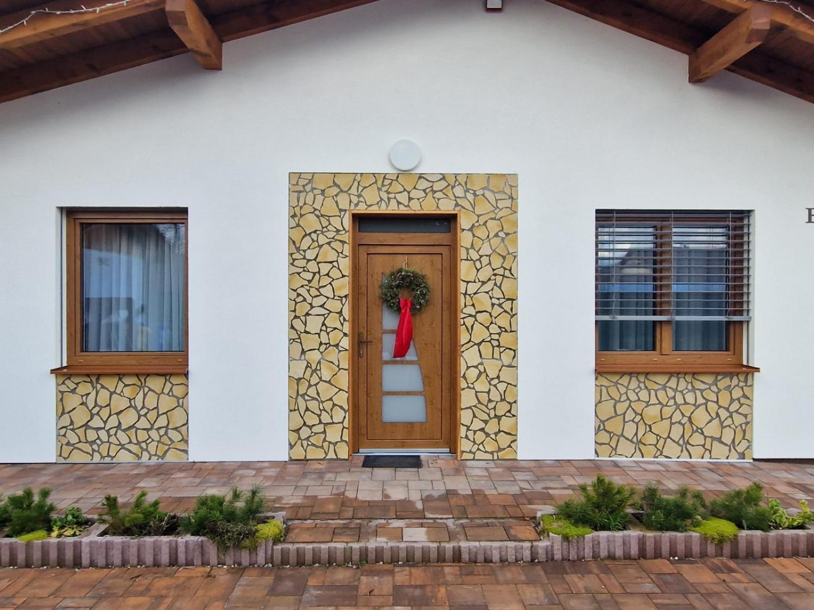 Bešeňová Villa Garden מראה חיצוני תמונה