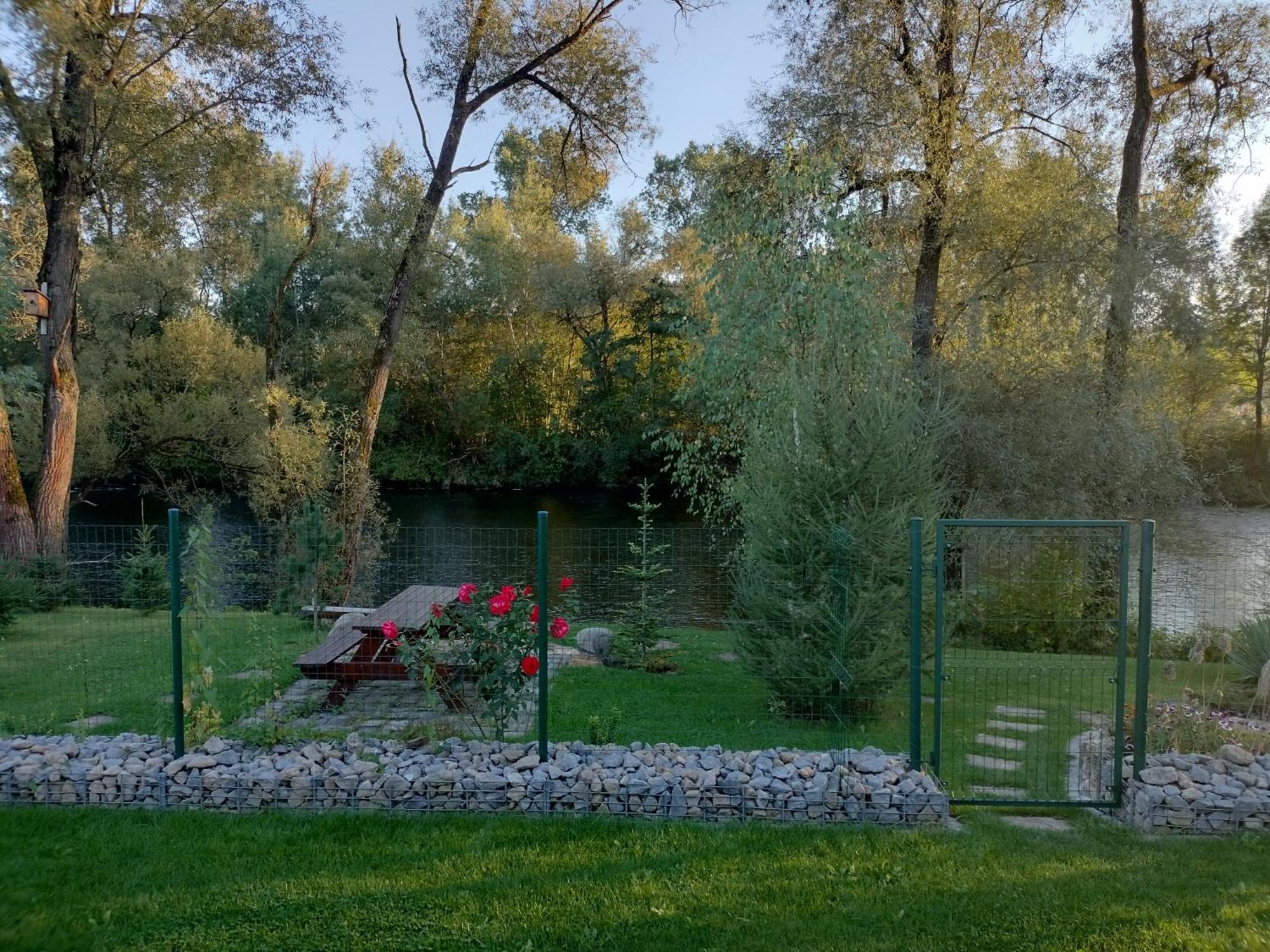 Bešeňová Villa Garden מראה חיצוני תמונה